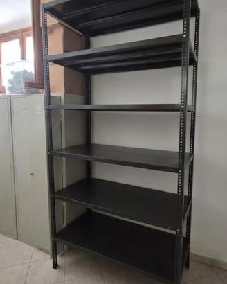 Scaffali da magazzino
