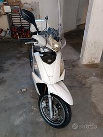 Kymco people 300