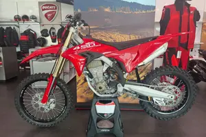 DUCATI Desmo450 MX DESMO 450MX 2026