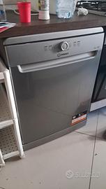 LAVASTOVIGLIE INDESIT