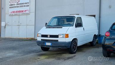 VW Transporter
