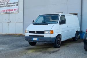 VW Transporter