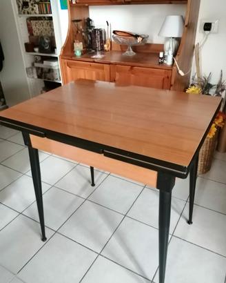 Tavolo vintage in formica