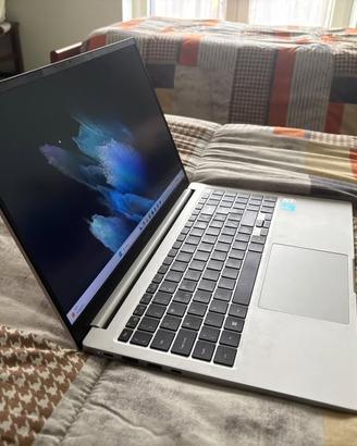 Samsung Galaxy Book 15” - i5 11a gen, 16GB 512Ssd