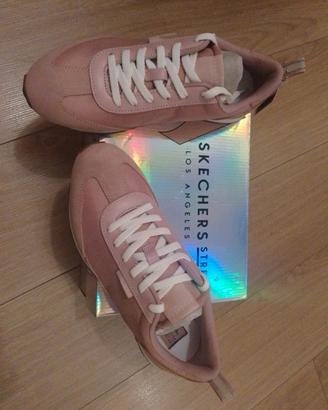 Scarpe donna Skechers nr.39 nuove 