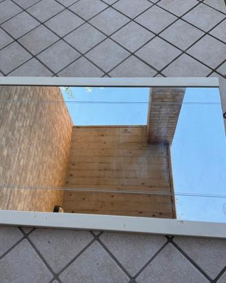 Specchio da parete con cornice in legno 93x60 cm