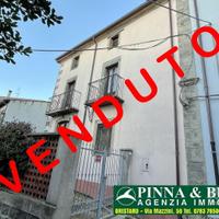 Santulussurgiu - casa storica