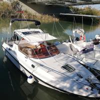 Barca a motore semicabinato 