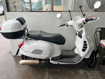 Piaggio Vespa 300 GTS ie - 2009