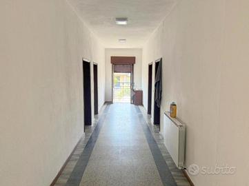 5 LOCALI A CHIUDUNO
