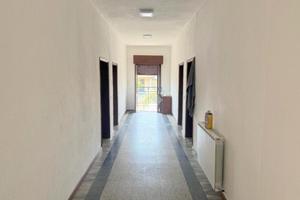 5 LOCALI A CHIUDUNO