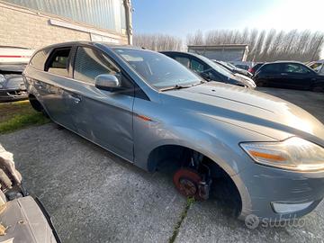 FORD MONDEO STATION WAGON 2011 PER RICAMBI