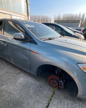 FORD MONDEO STATION WAGON 2011 PER RICAMBI