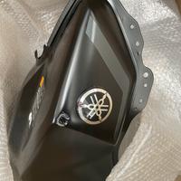 serbatoio yamaha mt-09 2024-2025 danneggiato