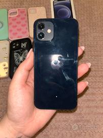 iPhone 12 64 GB con batteria da sostituire
