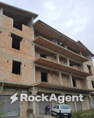 Palazzo / Stabile di 900 m² a Bovalino