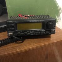 Ricetrasmettitore ICOM IC-2000