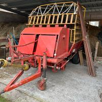 Rimorchio raccogli fieno menegon