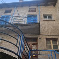 Tirano centro bel caseggiato 7 locali