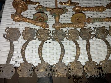 lotto lampade maniglie ecc ottone