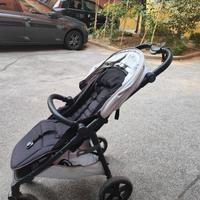 Passeggino Mast M4 con navicella e ovetto Maxi-Cos