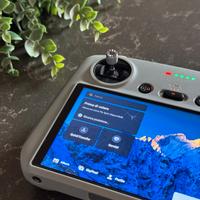 DJI RC Radiocomando Drone con schermo - come nuovo