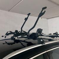 Portabici Thule tetto auto con barre portatutto