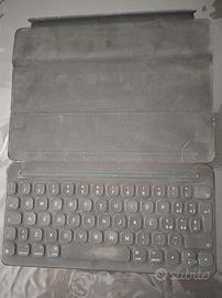 Apple Smart Folio Keyboard