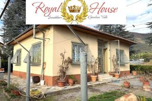 Villa di 90 m² con 3 locali e box auto a Albenga