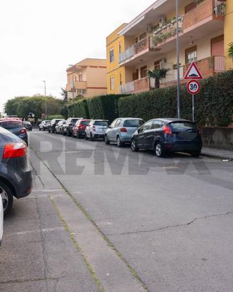 Locale Commerciale - Sant'Agata li Battiati