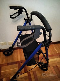 Deambulatore con seduta