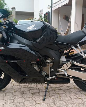 Honda CBR 1000 RR 2005 ASI