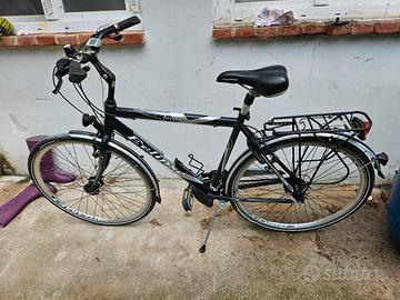 bicicletta  trekking 