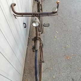 DUE ANTICHE BICICLETTE DA DONNA Prezzo entrambe