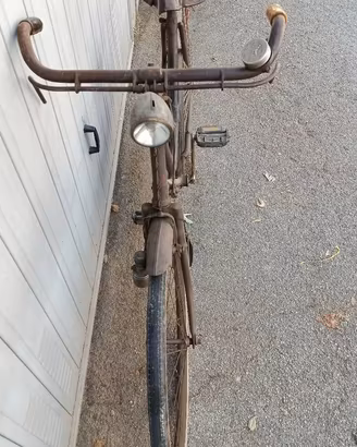 DUE ANTICHE BICICLETTE DA DONNA Prezzo entrambe