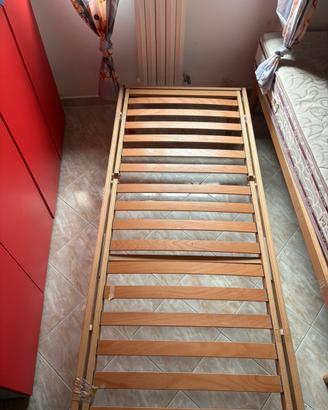 Rete singola a doghe in legno