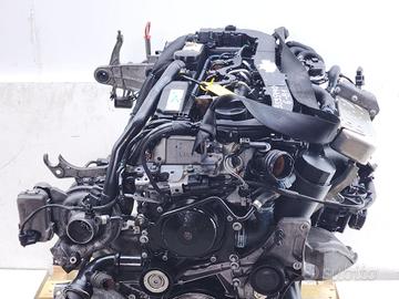 MOTORE SEMICOMPLETO USATO MERCEDES Classe E Berlin