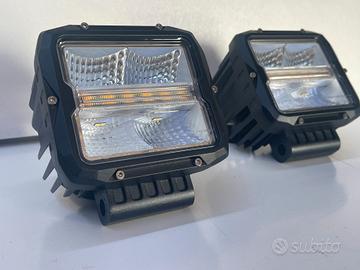 Faro da lavoro con lampeggiante integrato