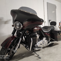 Harley_devidson street Glide cvo 2011