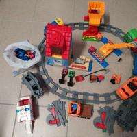 treno duplo lego con binari e accessori vari 