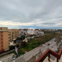 5 LOCALI A MANFREDONIA