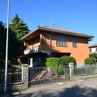 VILLA INDIPENDENTE CON GIARDINO PRIVATO CRESPELLAN