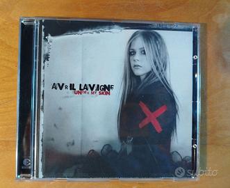 Avril Lavigne - Under My Skin (CD)