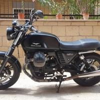 Moto Guzzi V7 II - 2015