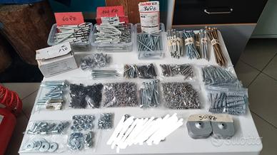 minuteria varia, acc per piastrelle ecc