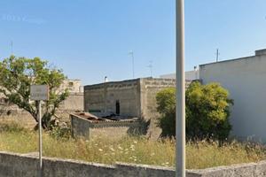 Terreno con garage