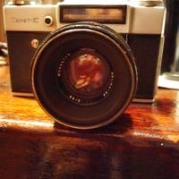 macchina fotografica + 2 lenti 