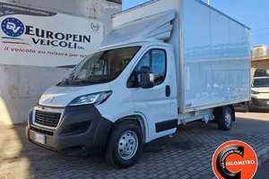 PEUGEOT Boxer 335 BlueHDi 140 PLM Cabinato