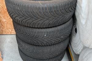 Pneumatici Invernali 215/60 R17 96 H 