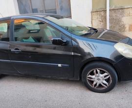 RENAULT Clio 3ª serie - 2006